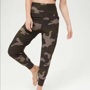 Offline by Aerie Camo Jogger Pants